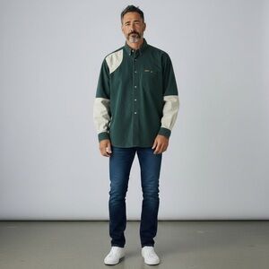 Vintage Woolrich heavyweight shooting shirt in dark green/cream cotton. Size XL